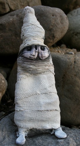 Poupée en mal d'enfantement