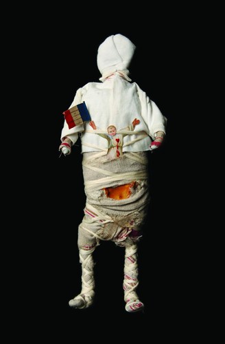 Poupée en mal d'enfantement