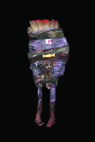 Poupée en mal d'enfantement