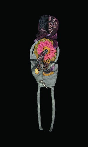 Poupée en mal d'enfantement