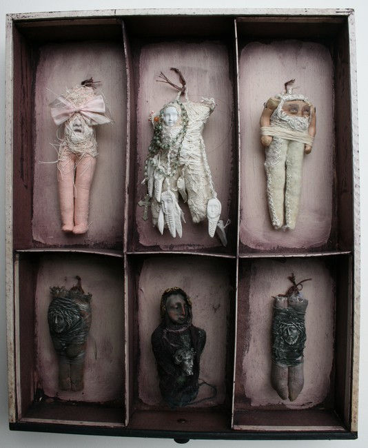 Poupée en mal d'enfantement