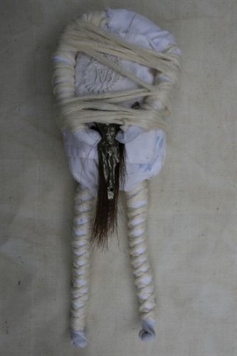 Poupée en mal d'enfantement