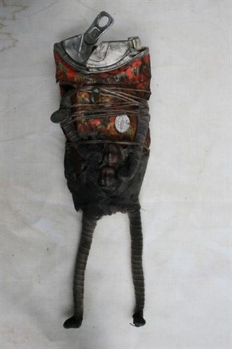 Poupée en mal d'enfantement