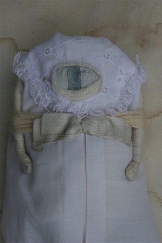 Poupée en mal d'enfantement