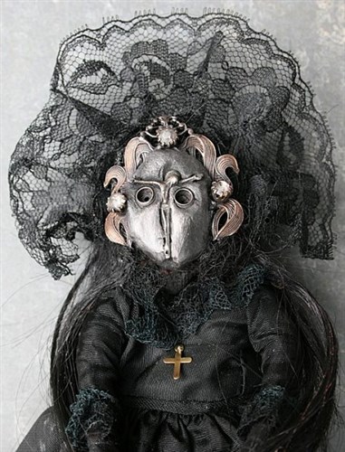 Poupée en mal d'enfantement