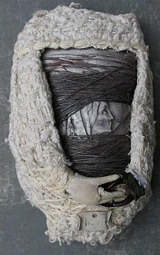 Poupée en mal d'enfantement