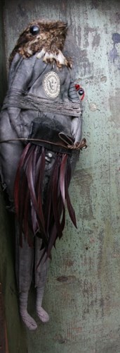 Poupée en mal d'enfantement