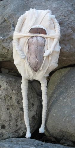 Poupée en mal d'enfantement