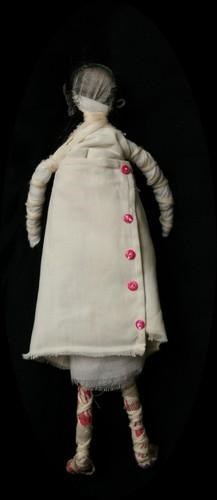 Poupée en mal d'enfantement