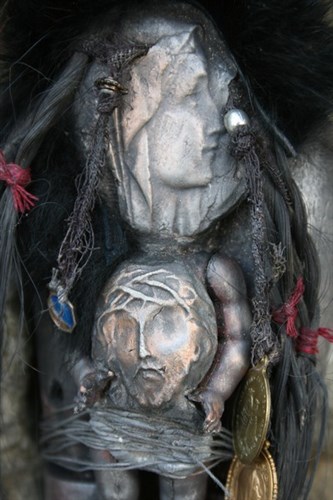 Poupée en mal d'enfantement