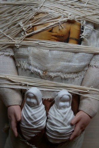 Poupée en mal d'enfantement