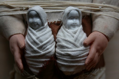 Poupée en mal d'enfantement