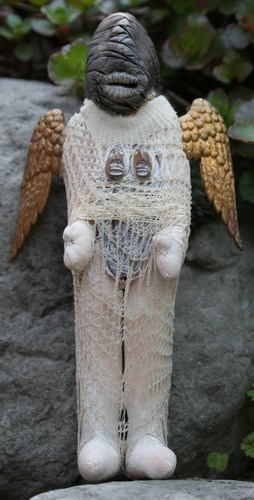 Poupée en mal d'enfantement