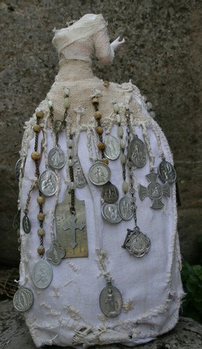 Poupée en mal d'enfantement