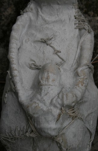 Poupée en mal d'enfantement