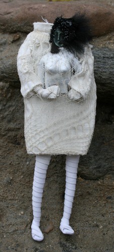 Poupée en mal d'enfantement