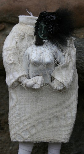 Poupée en mal d'enfantement