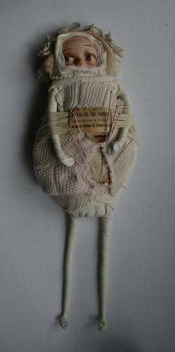 Poupée en mal d'enfantement